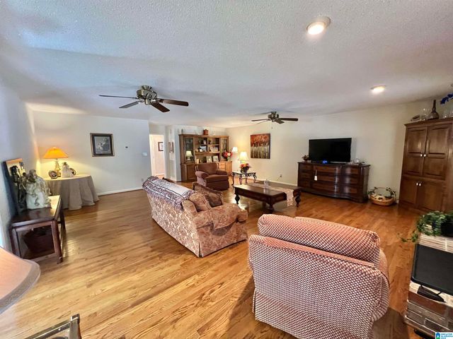 250 CROSSHILL LANE, Warrior, AL 35180