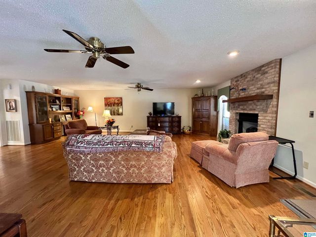 250 CROSSHILL LANE, Warrior, AL 35180