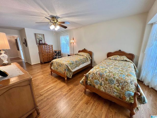 250 CROSSHILL LANE, Warrior, AL 35180