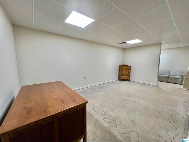 250 CROSSHILL LANE, Warrior, AL 35180