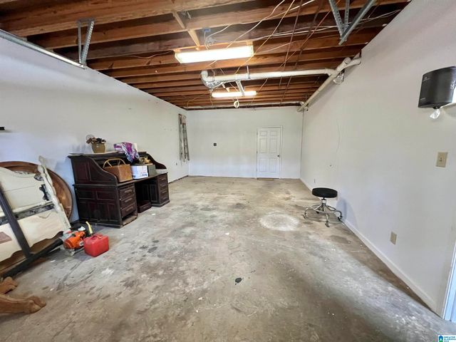 250 CROSSHILL LANE, Warrior, AL 35180