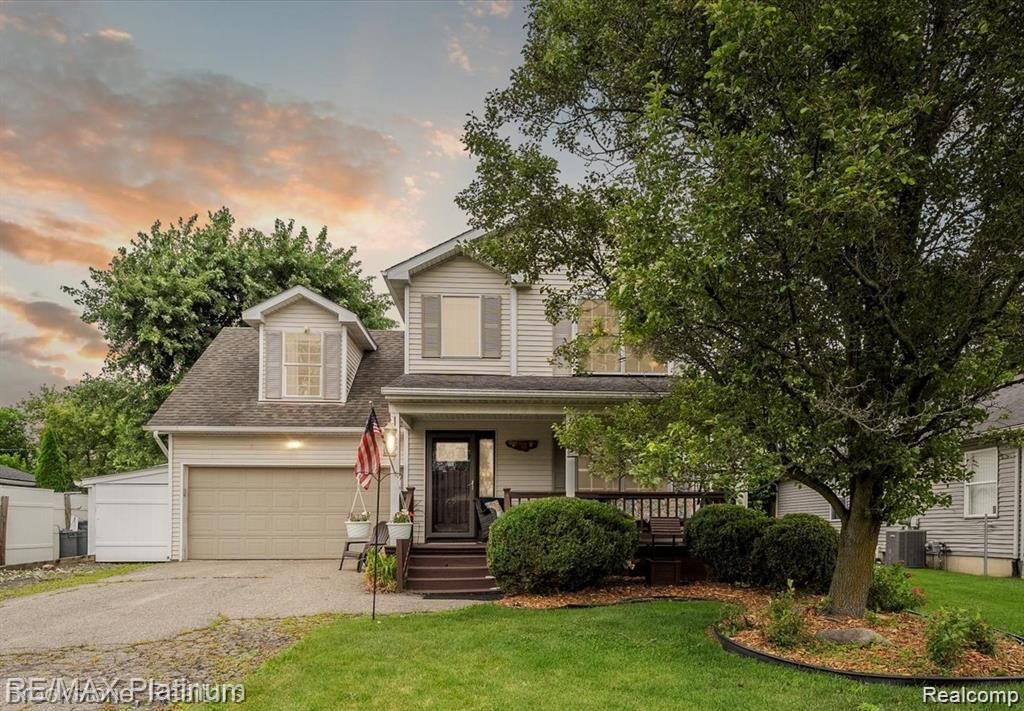 9297 6 Mile Road, Salem Township, MI 48168