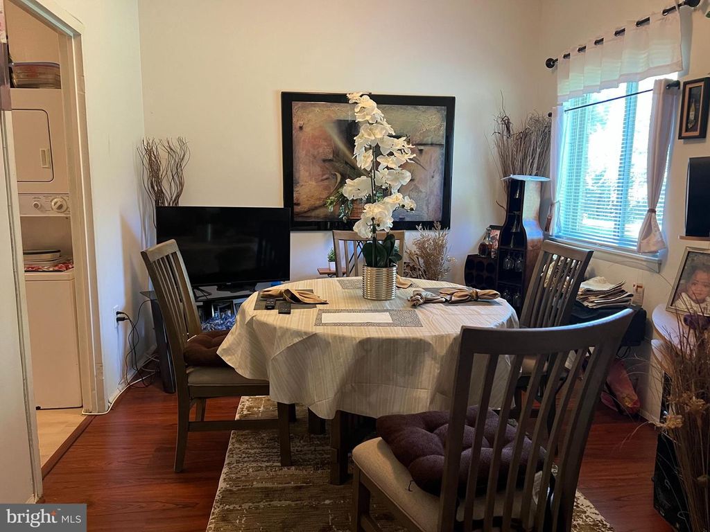 9916 WALKER HOUSE RD #9916-1, Montgomery Village, MD 20886