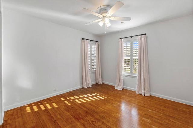 1000 Arcadia Ave, Austin, TX 78757