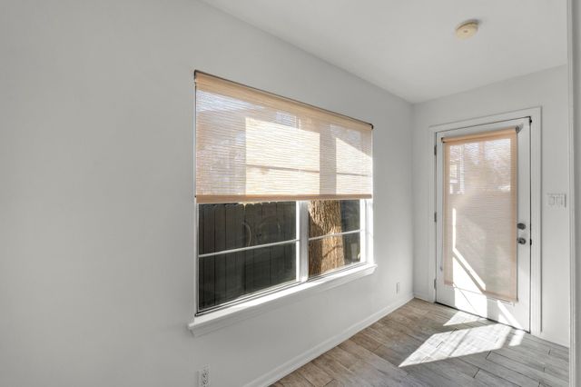 1000 Arcadia Ave, Austin, TX 78757