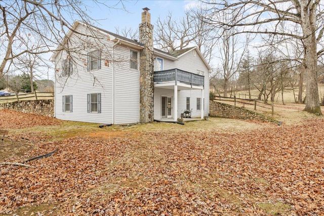 1297 Flowing Spring RD, Buchanan, VA 24066