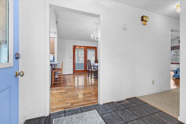 1297 Flowing Spring RD, Buchanan, VA 24066