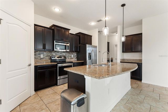 2951 TOP WATER WAY, Kissimmee, FL 34746