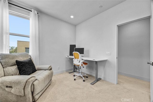 327 Novel, Irvine, CA 92618