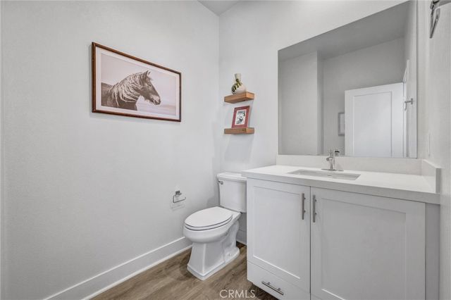 327 Novel, Irvine, CA 92618