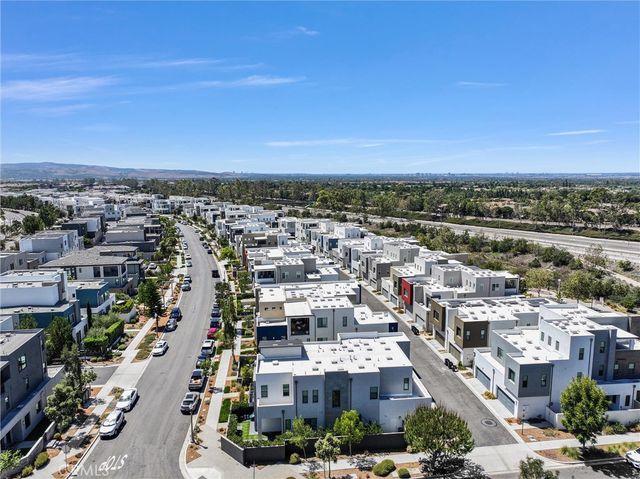 327 Novel, Irvine, CA 92618