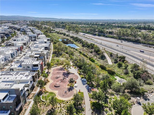 327 Novel, Irvine, CA 92618