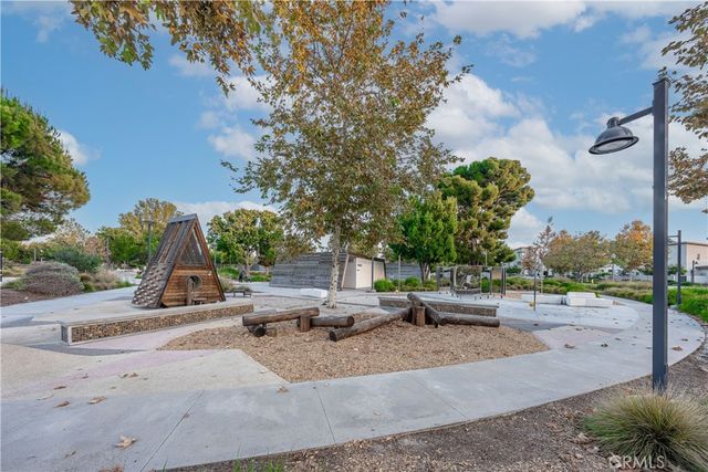 327 Novel, Irvine, CA 92618