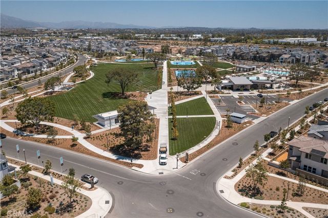 327 Novel, Irvine, CA 92618