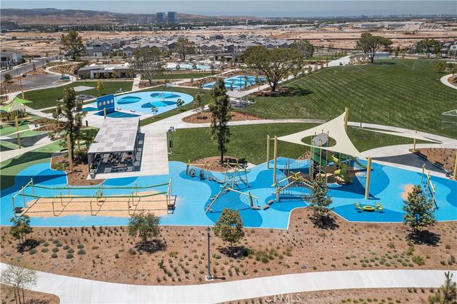327 Novel, Irvine, CA 92618