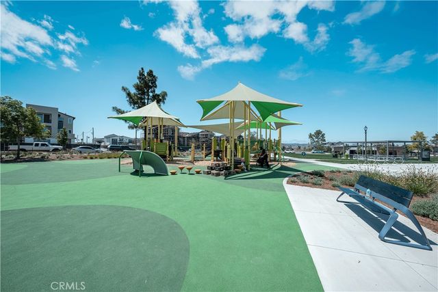 327 Novel, Irvine, CA 92618