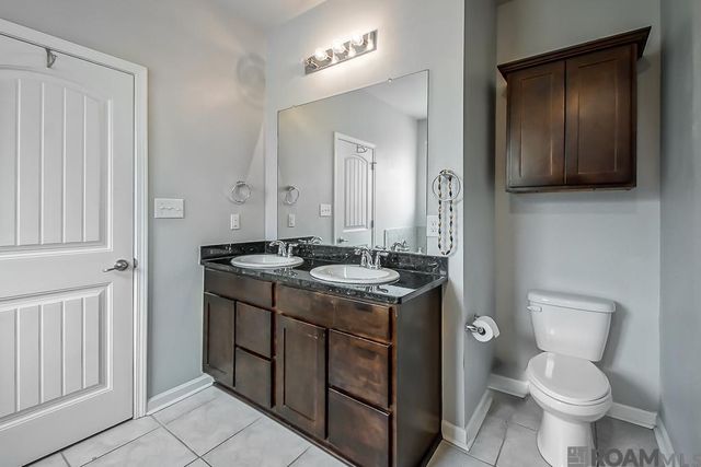 11383 Legacy Oaks Ln, Gonzales, LA 70737