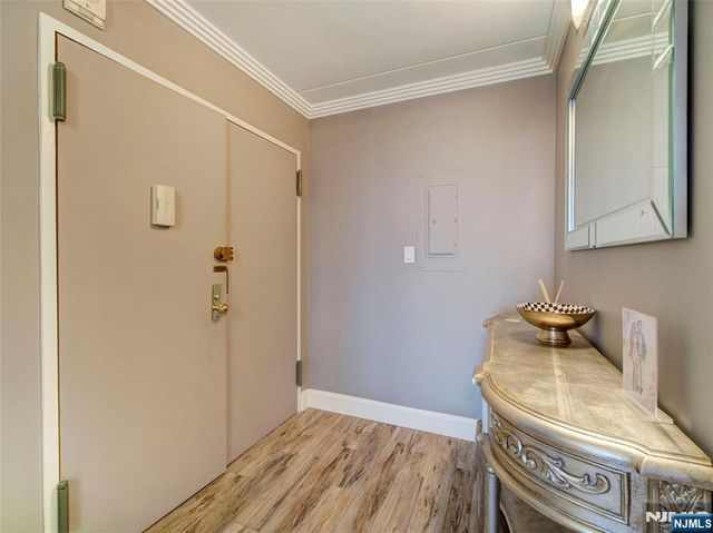 250 Gorge Road 8J, Cliffside Park, NJ 07010
