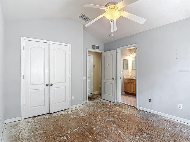 8576 SANDY BEACH ST, Tampa, FL 33634