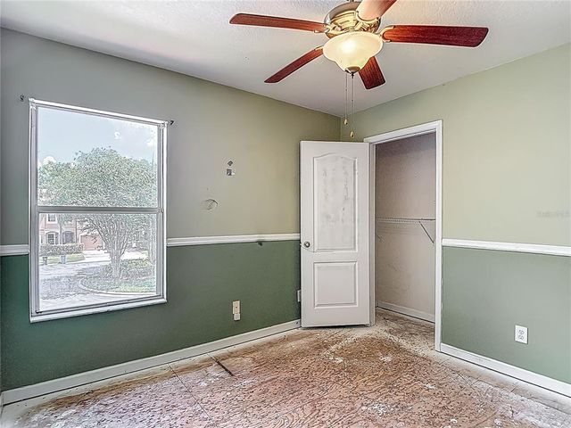 8576 SANDY BEACH ST, Tampa, FL 33634