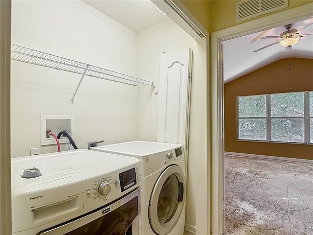 8576 SANDY BEACH ST, Tampa, FL 33634