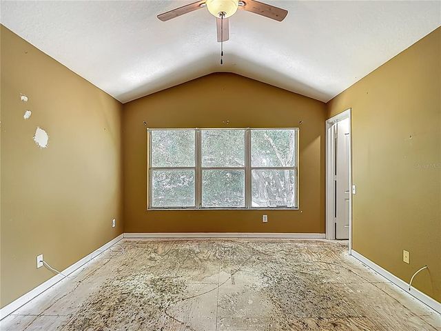 8576 SANDY BEACH ST, Tampa, FL 33634