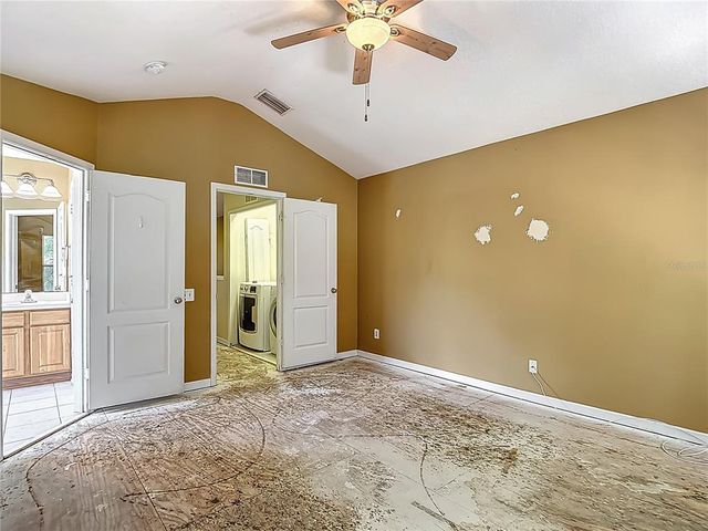 8576 SANDY BEACH ST, Tampa, FL 33634