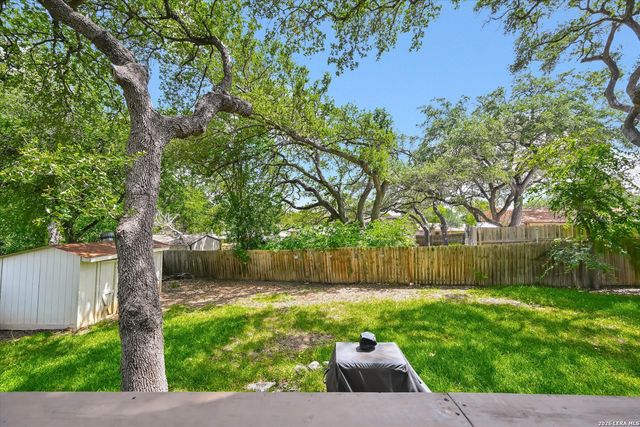 6415 Indian Path, San Antonio, TX 78247