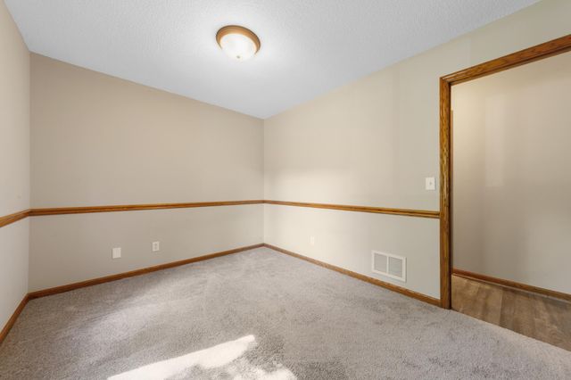 3404 Red Oak Circle N, Burnsville, MN 55337