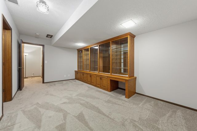 3404 Red Oak Circle N, Burnsville, MN 55337