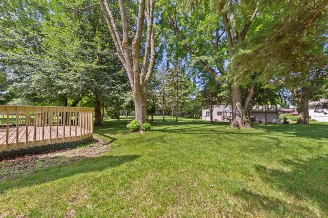 3404 Red Oak Circle N, Burnsville, MN 55337