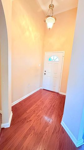 1180 WILLIAMSBURG DR, Atoka, TN 38004