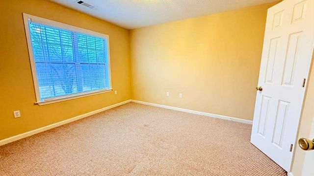 1180 WILLIAMSBURG DR, Atoka, TN 38004