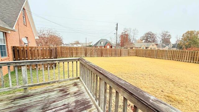 1180 WILLIAMSBURG DR, Atoka, TN 38004