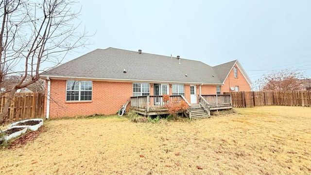 1180 WILLIAMSBURG DR, Atoka, TN 38004