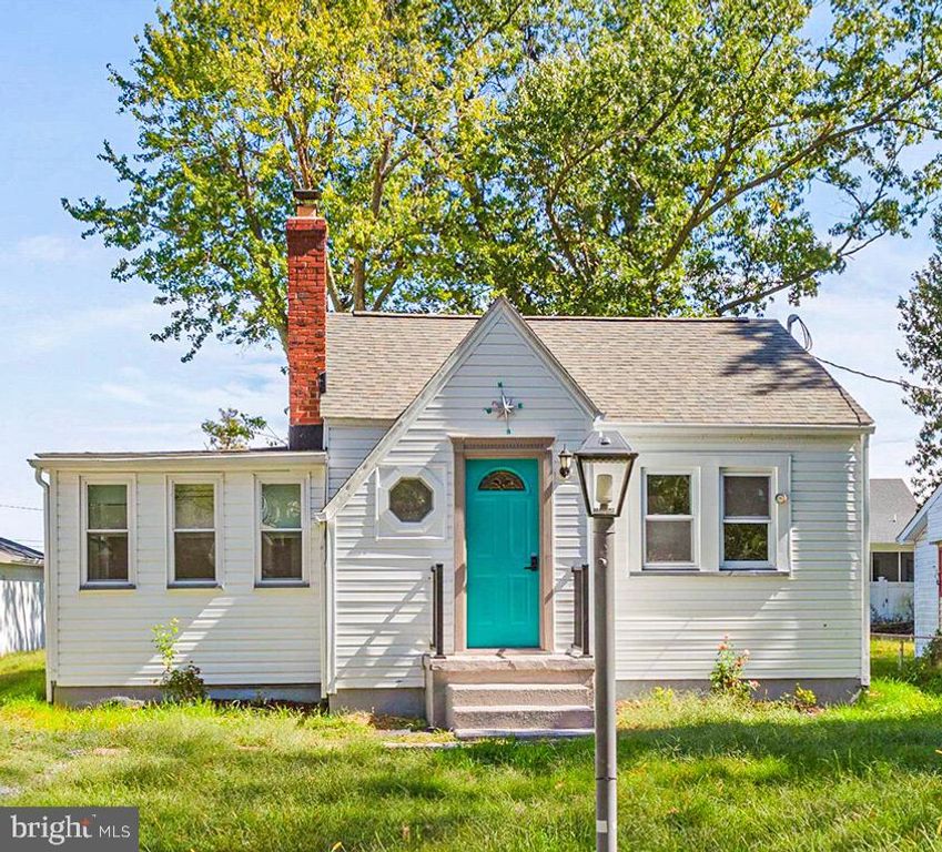 1212 LOSSING AVE, Colonial Beach, VA 22443