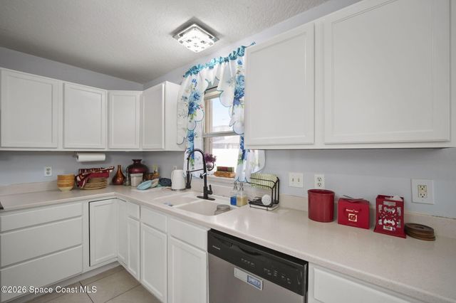 2771 Snapdragon Drive NW, Palm Bay, FL 32907