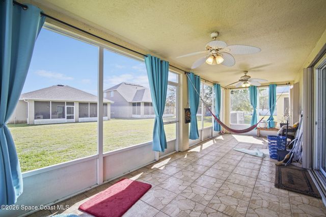 2771 Snapdragon Drive NW, Palm Bay, FL 32907