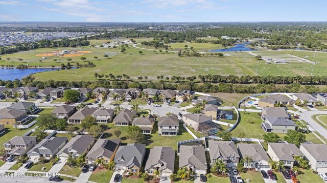 2771 Snapdragon Drive NW, Palm Bay, FL 32907