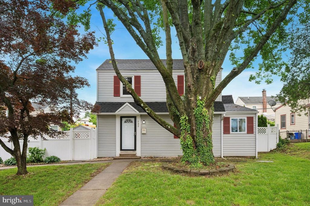 732 THORNDALE ROAD, Aldan, PA 19018