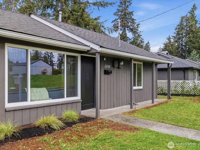 23208 54th Ave W, Mountlake Terrace, WA 98043