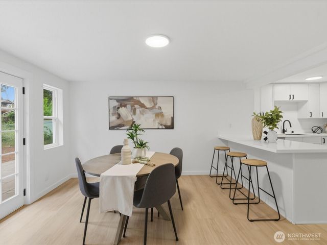 23208 54th Ave W, Mountlake Terrace, WA 98043