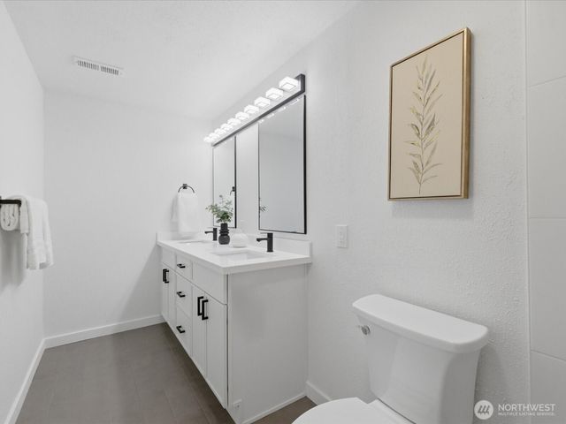 23208 54th Ave W, Mountlake Terrace, WA 98043