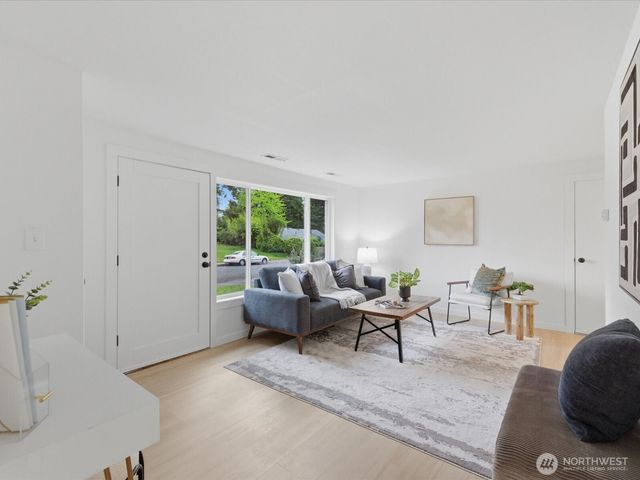 23208 54th Ave W, Mountlake Terrace, WA 98043