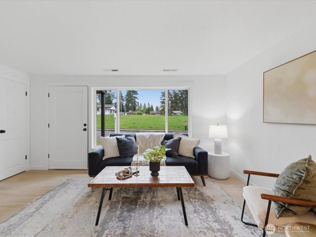 23208 54th Ave W, Mountlake Terrace, WA 98043