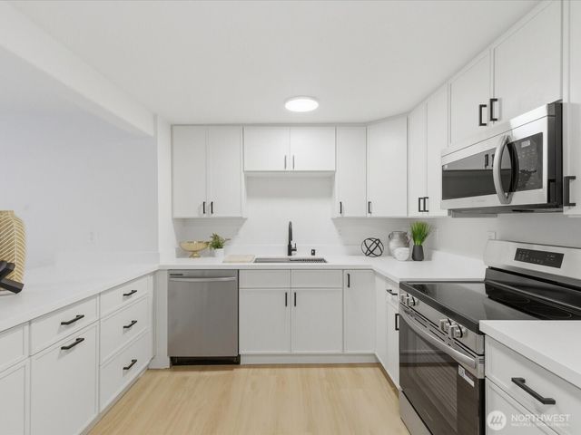23208 54th Ave W, Mountlake Terrace, WA 98043