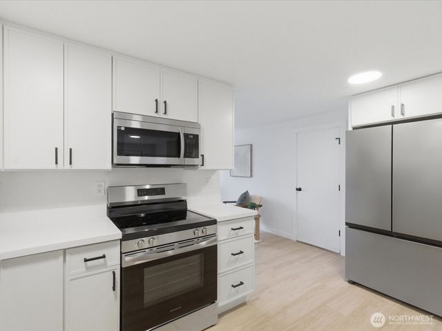 23208 54th Ave W, Mountlake Terrace, WA 98043