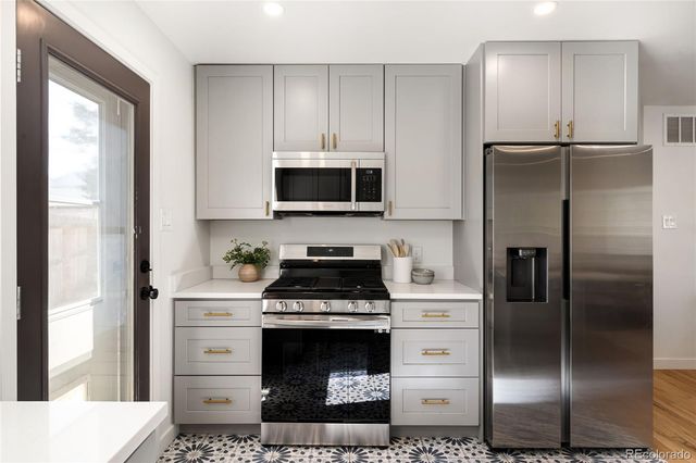 4800 W 11th Avenue, Denver, CO 80204