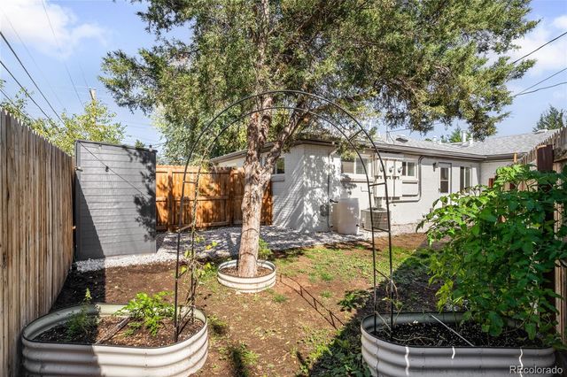 4800 W 11th Avenue, Denver, CO 80204