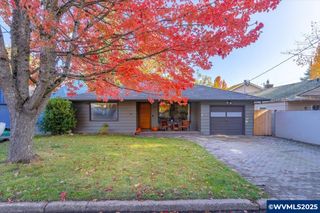 1880 West Nob Hill St SE, Salem, OR 97302